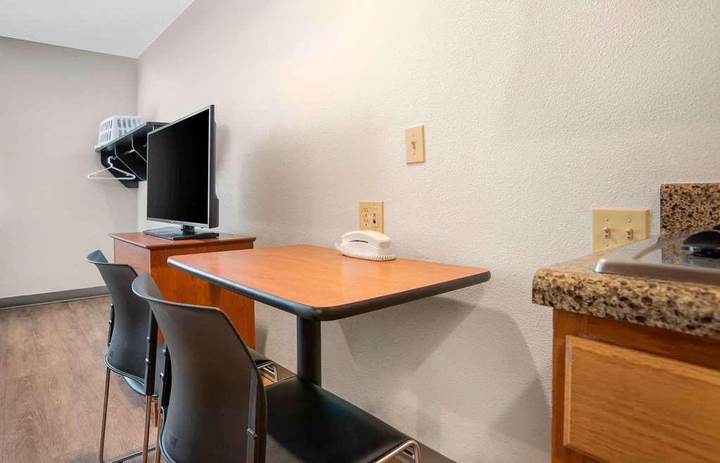 Extended Stay America Select Suites - 걸프포트 객실 사진